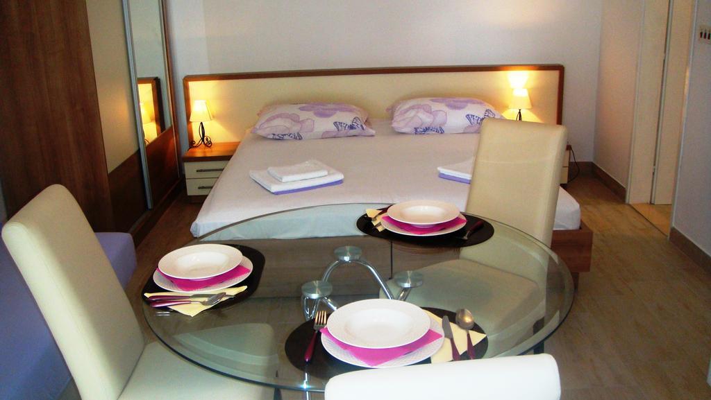Apartments Topo Хвар Экстерьер фото