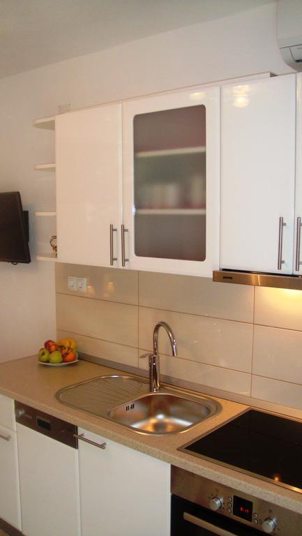 Apartments Topo Хвар Экстерьер фото